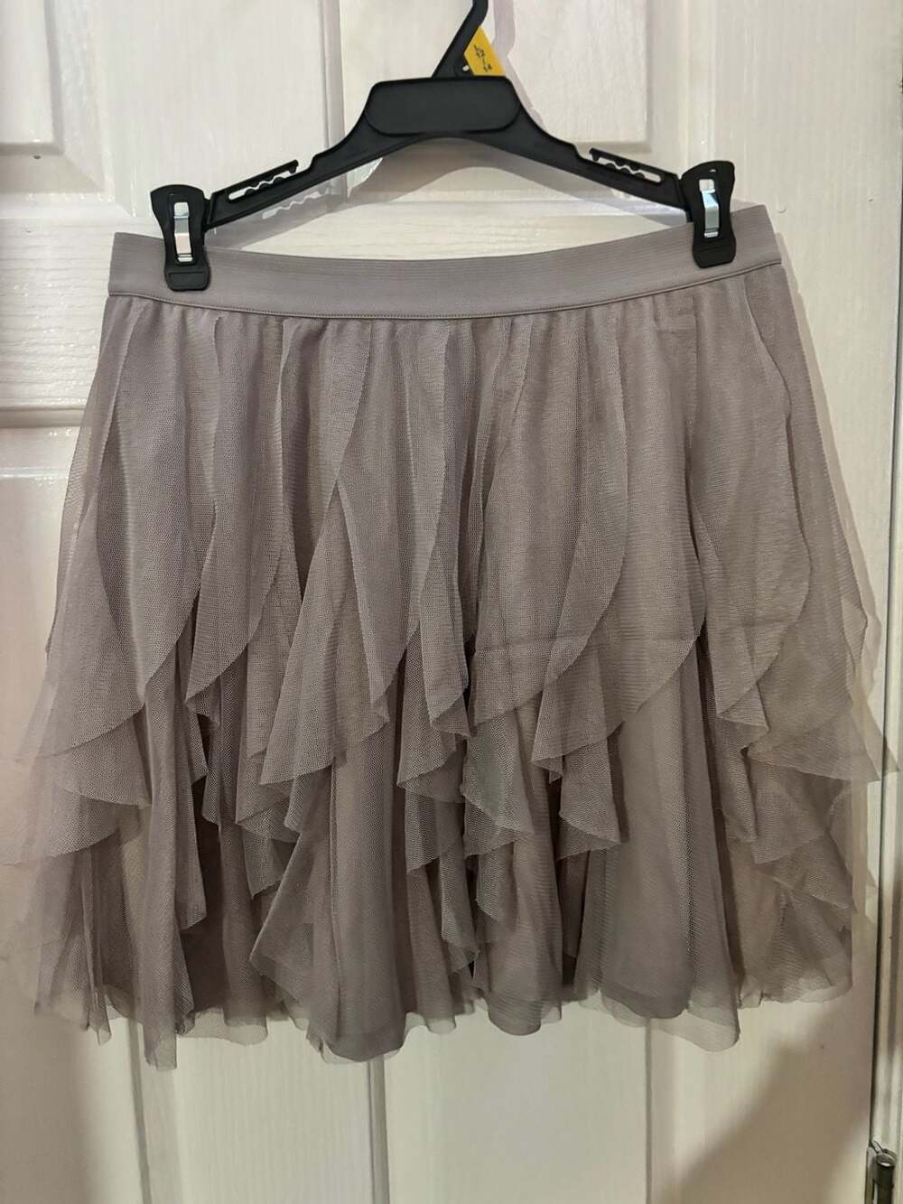 Lauren Conrad Tulle Skirt Size M Gray Ruffled Mesh Layered